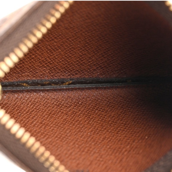 Louis Vuitton BN monogram key pouch , chain attachment with box and dust bag. - Picture 4 of 8